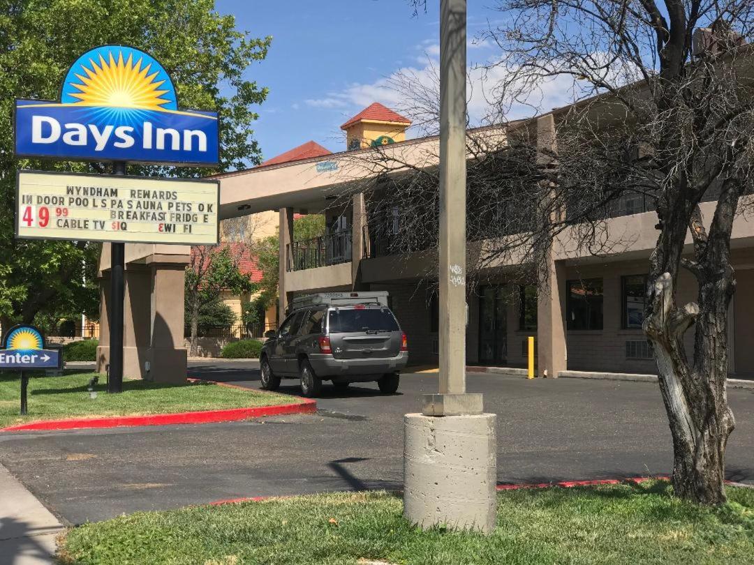 Days Inn By Wyndham Albuquerque West Екстер'єр фото