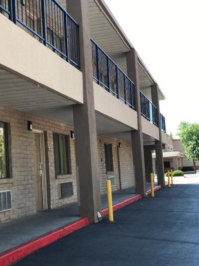 Days Inn By Wyndham Albuquerque West Екстер'єр фото